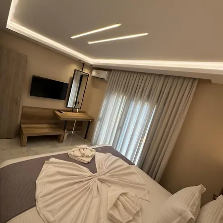 Callie Luxury *