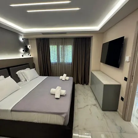 Callie Luxury