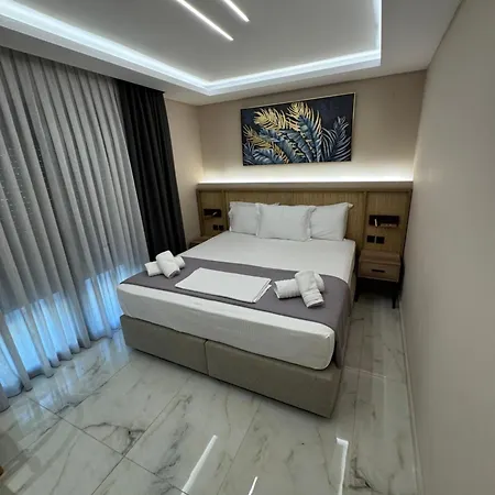 Callie Luxury Apartment