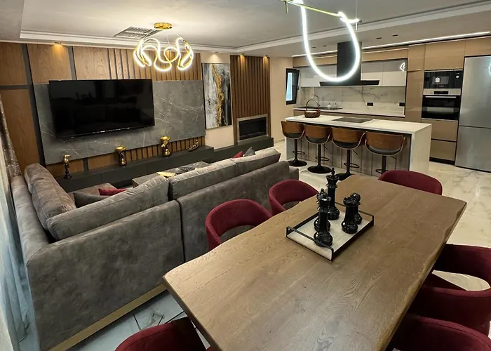 Callie Luxury